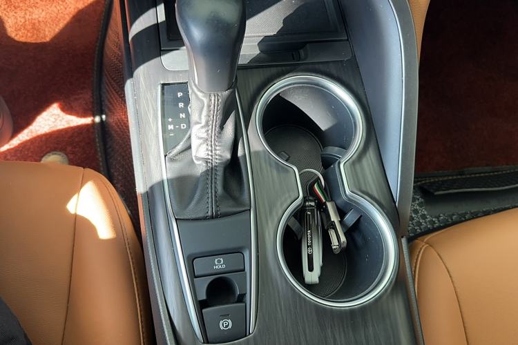 Used Toyota Camry 2021 2.0G Luxury Edition
