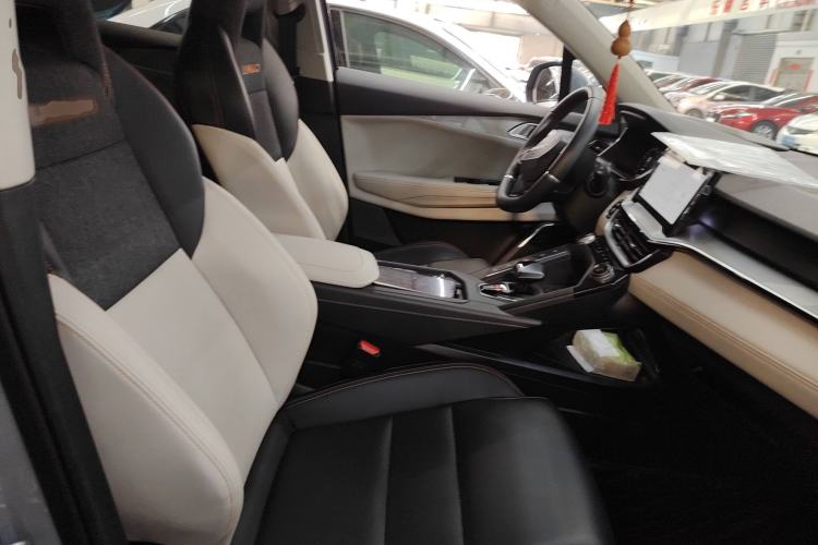 Used Lynk & Co 06 EM-P 2022 PHEV 84 km Range Pro Version
