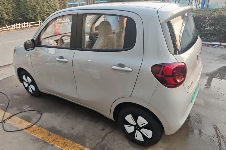 Used Wuling Hongguang MINIEV 2025 Four-Door Version Advanced Edition
