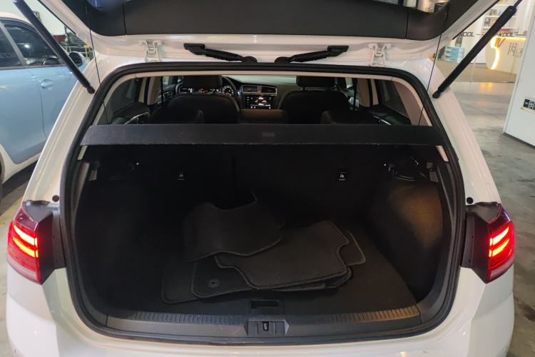 Used Volkswagen Golf 2019 280TSI DSG Comfort Version China VI Standard
