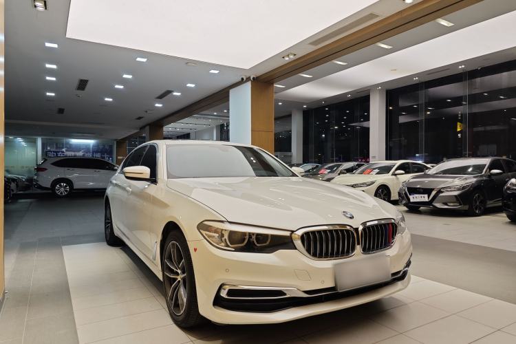 Used BMW 5 Series 2019 Facelifted 525Li Luxury Package
