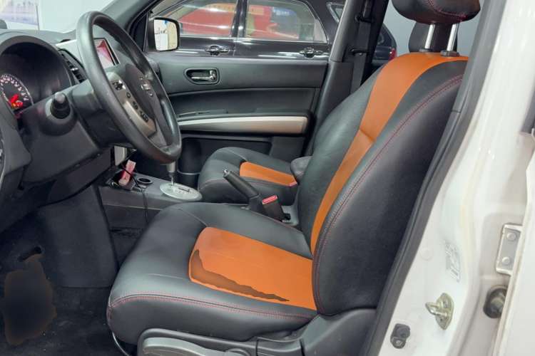 Used Dongfeng Fengdu MX6 2015 2.0L CVT Two-Wheel Drive Excellence Edition
