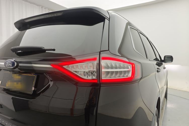 Used Ford Edge 2018 EcoBoost 245 Four-Wheel Drive Titanium 7-Seater
