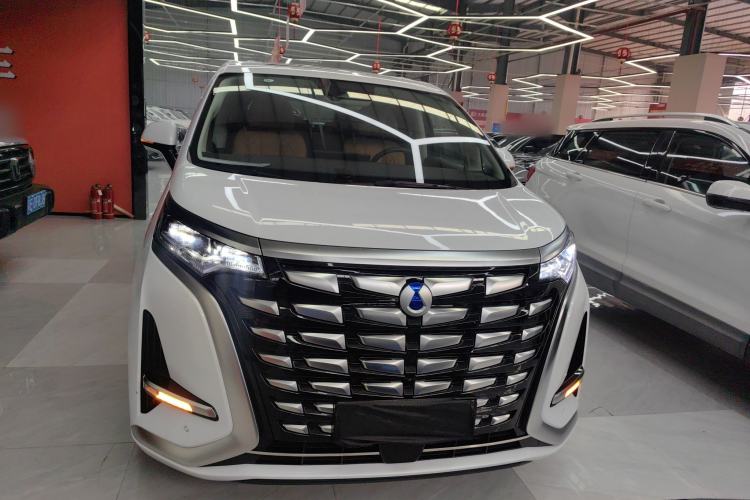 Used Denza D9 2024 DM-i 970 Luxury Model