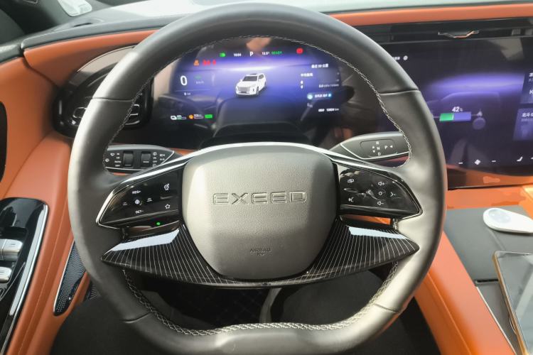 Used  Lanyue C-DM 2025 180 Ultra-Long Range Ultra All-Wheel Drive 6-Seater
