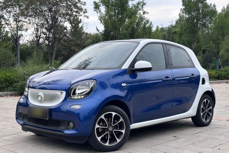 Used  forfour 2016 1.0L 52 kW Passion Edition
