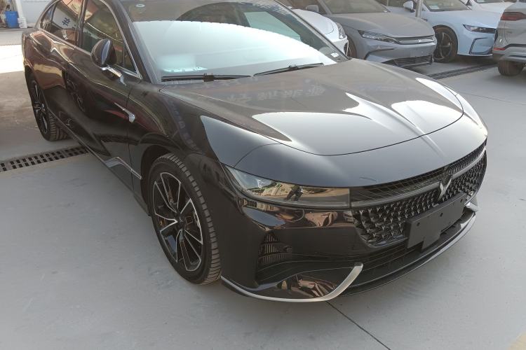 Used VOYAH PASSION 2024 PHEV Four-Wheel Drive Ultra-Long Range Flagship Model
