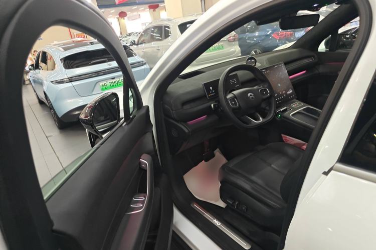 Used Nio EC6 2024 75 kWh
