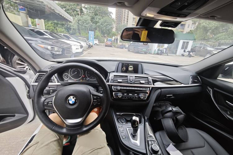 Used BMW 3 Series 2017 318Li Fashion Model
