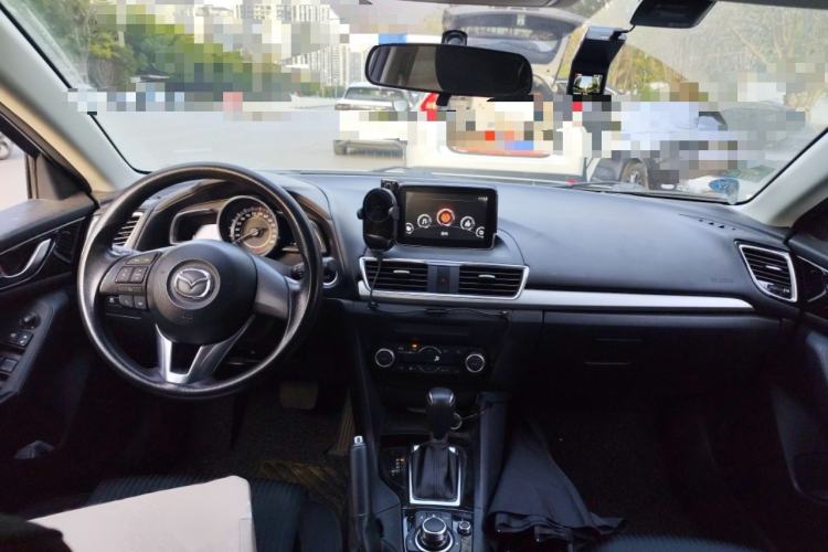 Used Mazda Mazda 3 Axela 2016 Hatchback 1.5L Automatic Luxury Model
