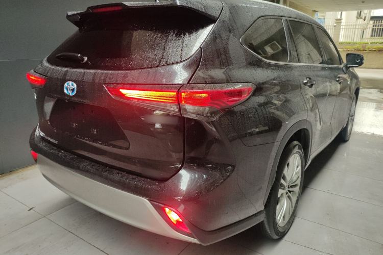 Used Toyota Highlander 2022 Dual-Engine 2.5L Four-Wheel Drive Prestige Version 7 Seats
