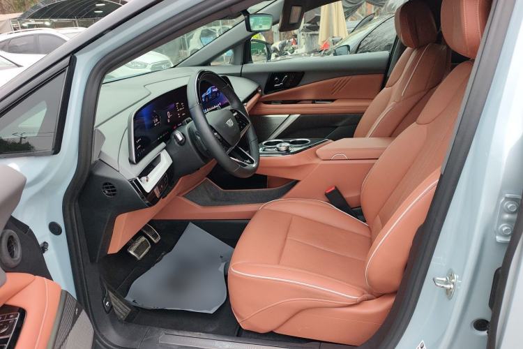 Used Cadillac OPTIQ 2024 Four-Wheel Drive Long-Range Version