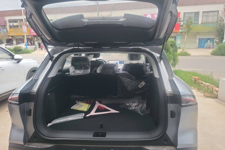 Used Baojun Yunhai 2024 140km Plug-in Hybrid Version
