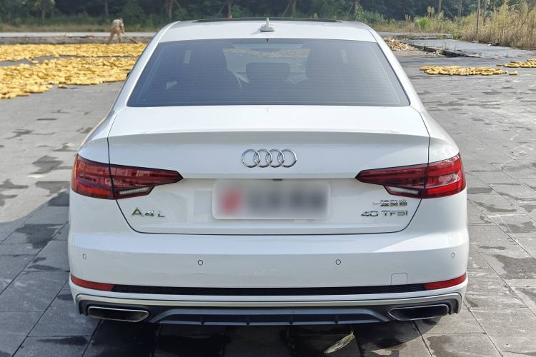 Used Audi A4L 2019 40 TFSI Fashion Edition China VI Emission Standard
