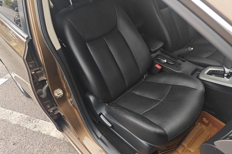 Used Nissan Sylphy 2014 1.6XV CVT Deluxe Edition
