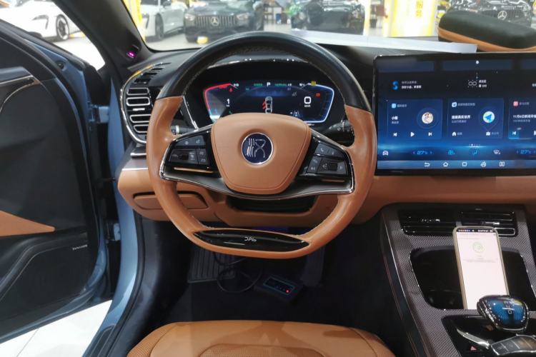 Used BYD Han 2023 EV Champion Edition 610KM All-Wheel-Drive Flagship Model
