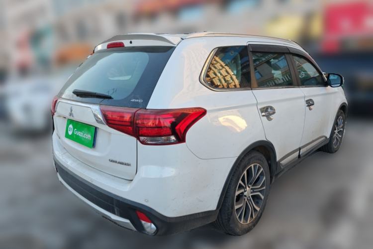 Used Mitsubishi Outlander 2018 2.4L 4x4 Elite Edition 5 Seats
