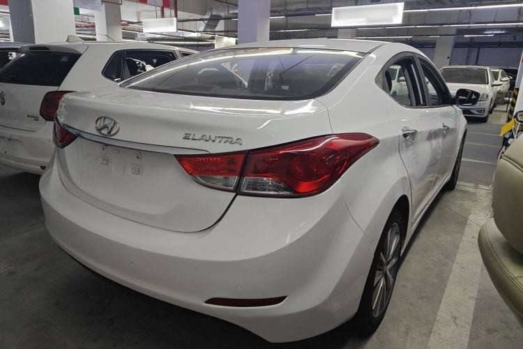 Used Hyundai Elantra 2015 1.6L Automatic Leading Model