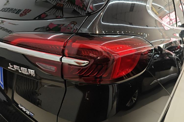 Used Buick Envision 2022 Encore Plus 652T Five-Seat Luxury Model