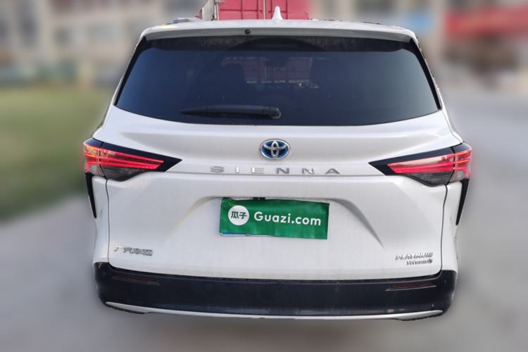 Used Toyota Sienna 2021 2.5L Hybrid Platinum Edition
