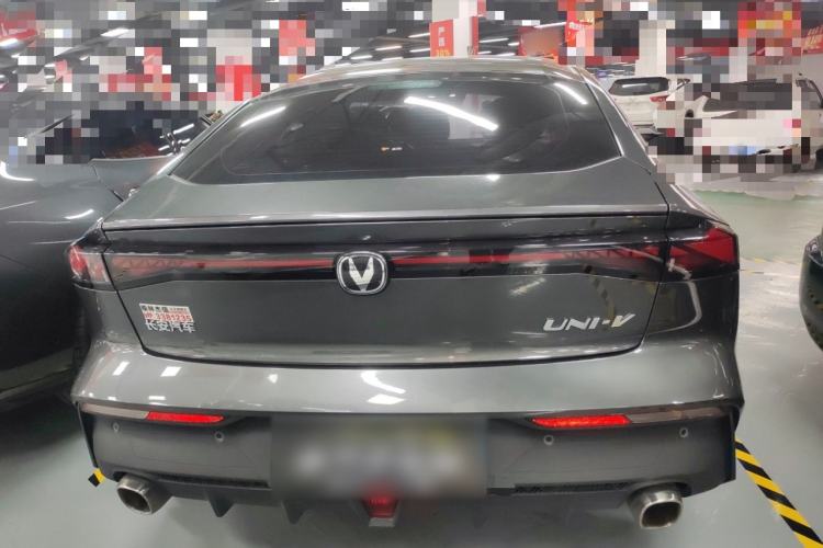 Used Changan UNI-V 2022 1.5T Prestige Version
