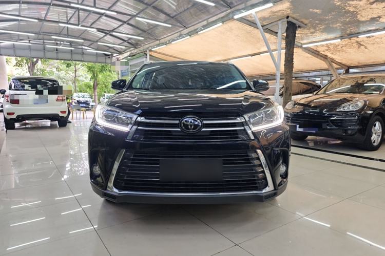 Used Toyota Highlander 2018 2.0T Four-Wheel Drive Prestige Version 7 Seats China V Emission Standard
