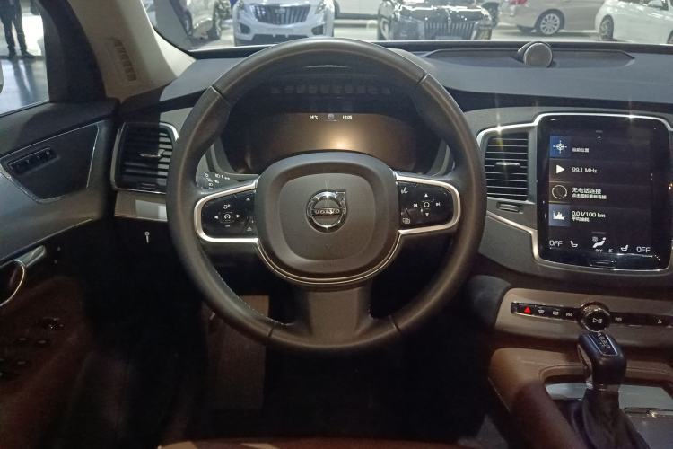 Used Volvo XC90 2019 T5 Zhiyi Edition 7-Seater China VI
