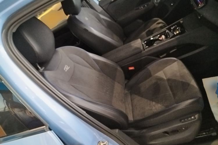 Used Volkswagen Tiguan L 2024 PRO 380TSI Four-Wheel Drive R-Line Prestige Edition
