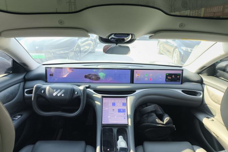 Used  L6 2024 Max Long-Range Version
