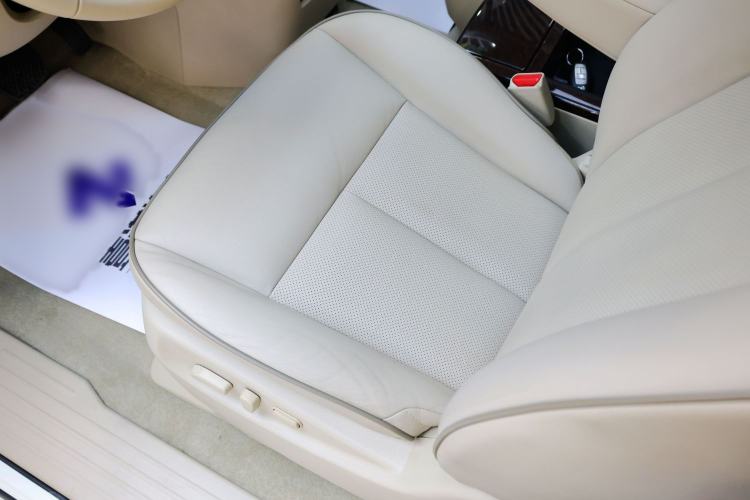 Used Nissan Quest 2015 3.5L SL
