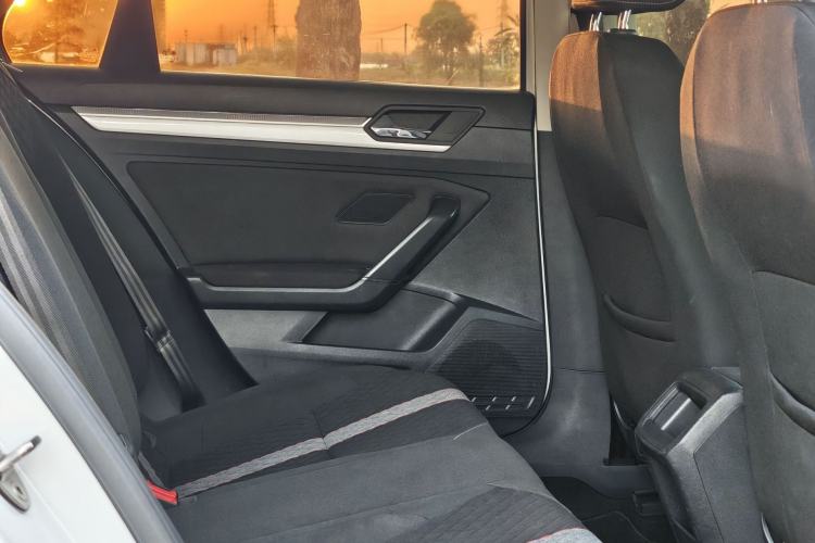 Used Volkswagen Lamando 2019 230TSI DSG Fashion Edition China VI
