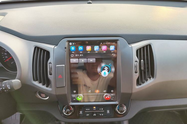 Used Kia Sportage R 2015 2.0L Automatic Two-Wheel Drive DLX Model
