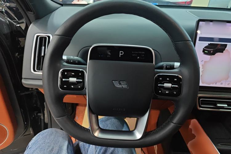 Used Li Auto L8 2024 Ultra Model
