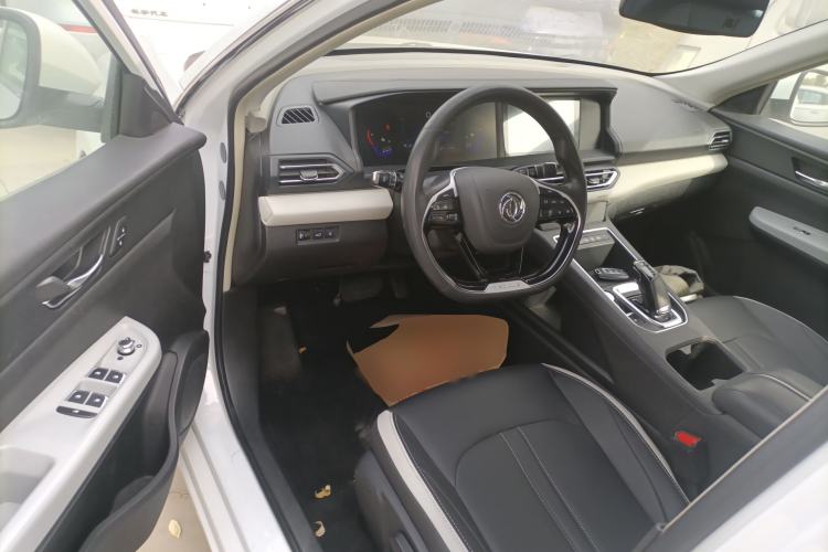 Used Dongfeng Aeolus E70 2023 500 Smart Version Lithium Iron Phosphate 48.6 kWh 110 kW
