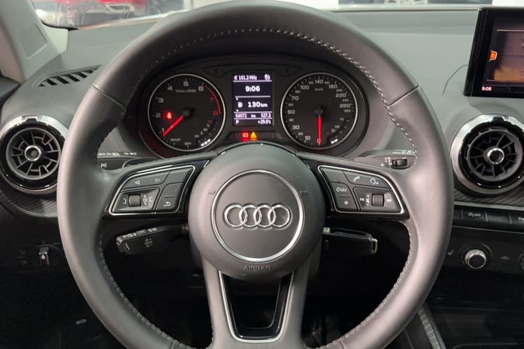 Used Audi Q2L 2022 35 TFSI Advanced Style Edition
