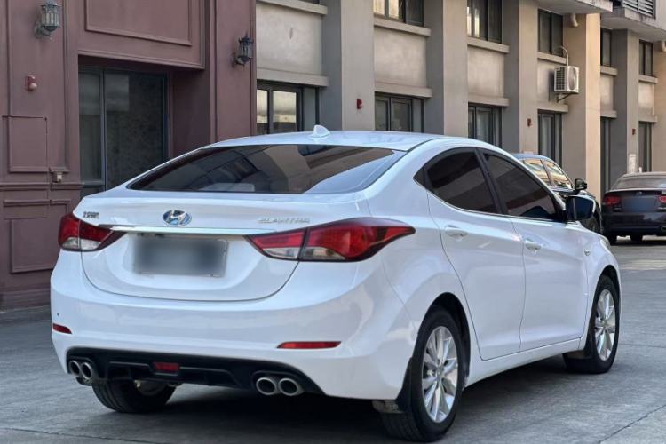 Used Hyundai Elantra 2016 1.6L Automatic Smart Version