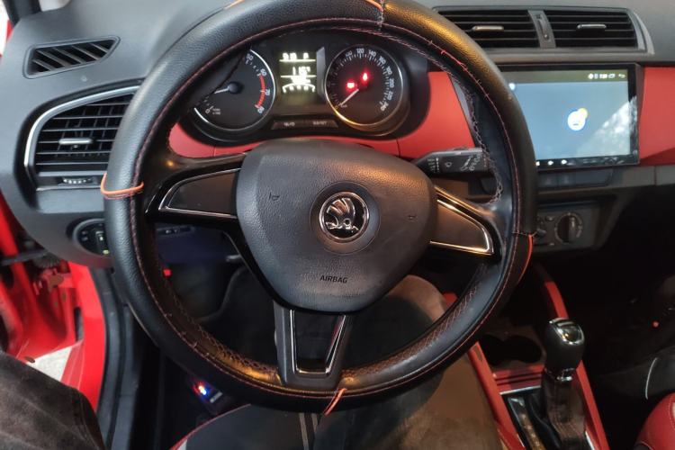 Used Skoda Fabia 2015 1.6L Automatic Sport Edition
