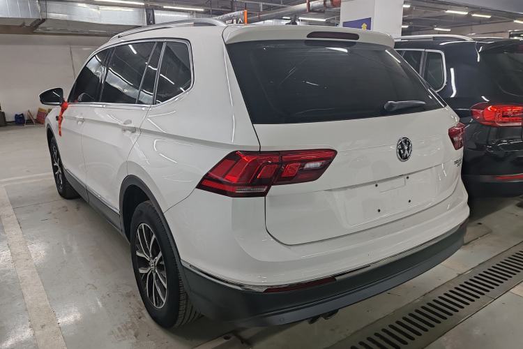 Used Volkswagen Tiguan L 2017 330TSI Automatic Two-Wheel Drive Luxury Edition
