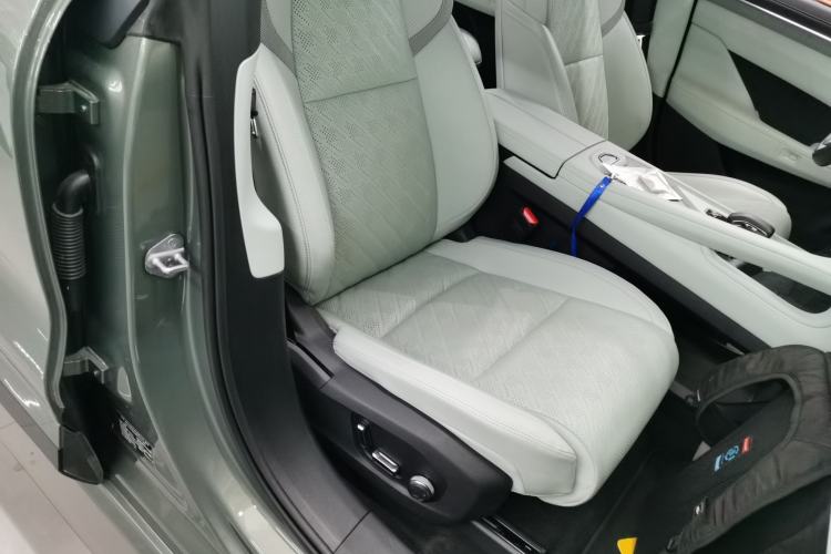 Used Zeekr 001 2025 WE Edition 95 kWh All-Wheel Drive