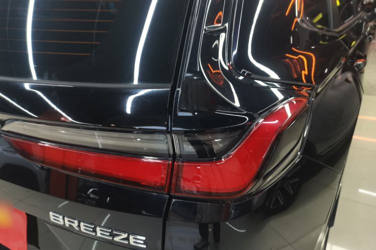 Used Honda Breeze 2023 240TURBO Two-Wheel-Drive Luxury Edition 5 Seats
