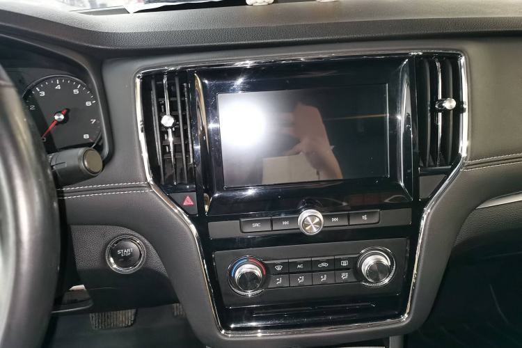 Used Roewe i6 2018 20T Automatic Flagship Edition
