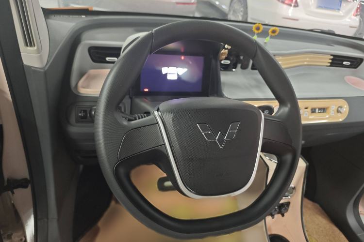 Used Wuling Hongguang MINIEV 2022 Macaron Premium Model – Lithium Iron Phosphate
