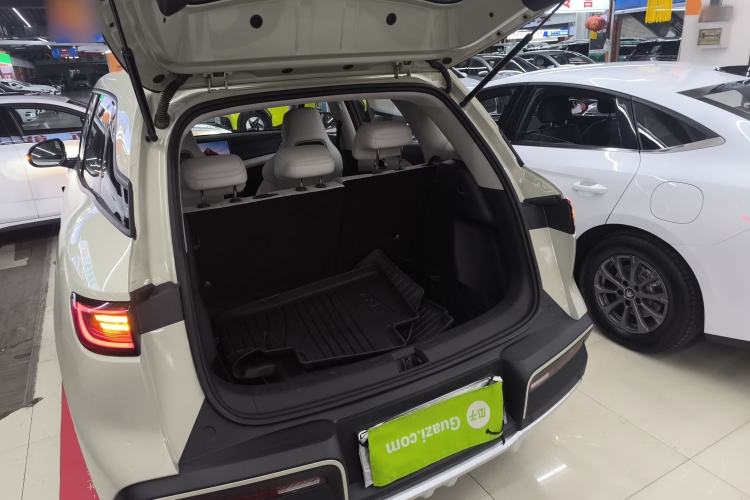 Used BYD Yuan UP 2025 Intelligent Driving Version 401 km Leading Edition