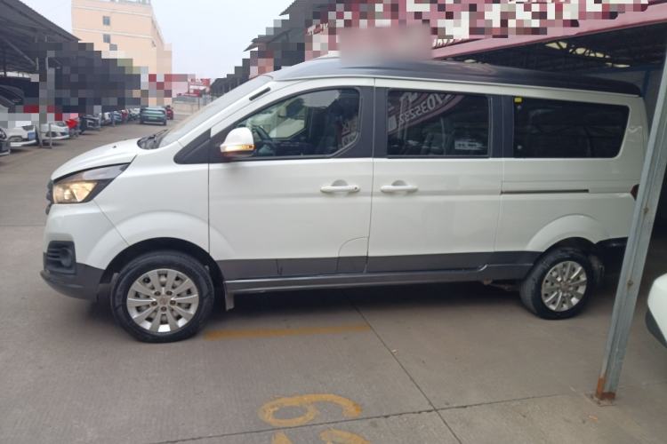 Used Jinbei Gold Hiace M Classic 2022 1.5L Travel Lion Passenger Van 6 Seats
