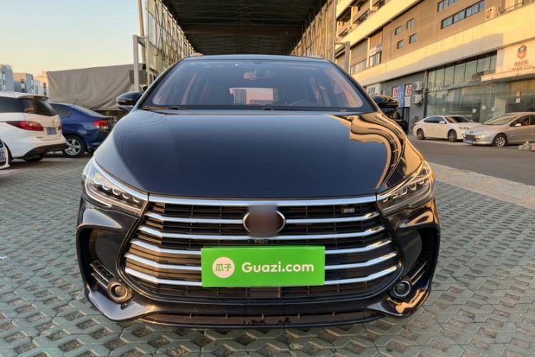 Used BYD Song MAX 2018 1.5T Automatic Smart Connect Elite Model with 6 Seats
