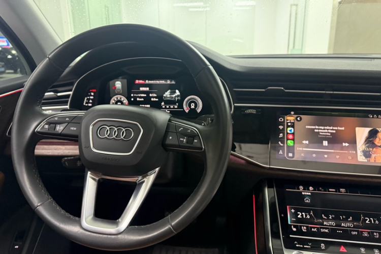 Used Audi Q7 2021 55 TFSI quattro S line Sport model
