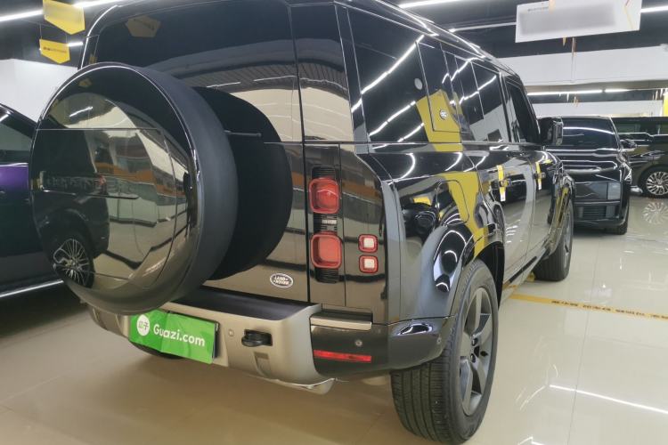 Used Land Rover Defender 2024 110 3.0T P400 X-DYNAMIC HSE
