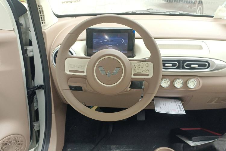 Used Wuling Hongguang MINIEV 2025 Four-Door Version Advanced Edition
