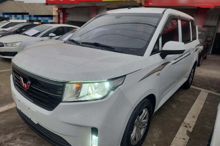 Used Wuling Hongguang PLUS 2019 1.5T Manual Comfort Version 7 Seats