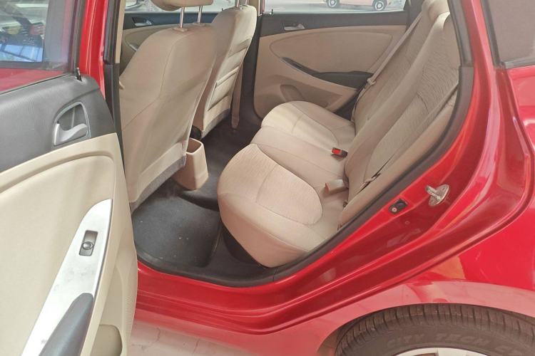 Used Hyundai Verna 2014 1.4L Manual Smart GLS Trim
